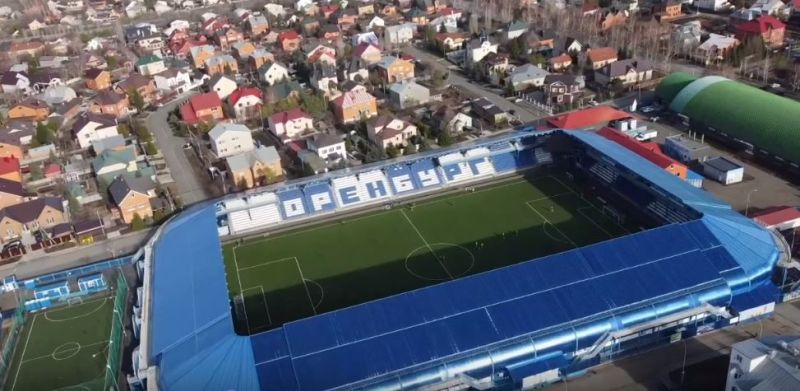 Оренбург показал как выглядит стадион команды. В городе идет эвакуация из-за паводка