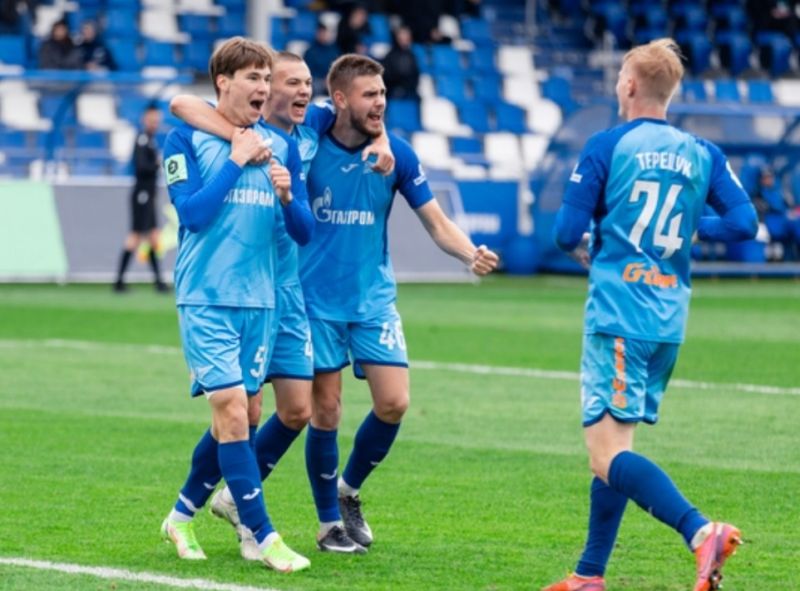 «Зенит-2» продолжит выступление во втором дивизионе