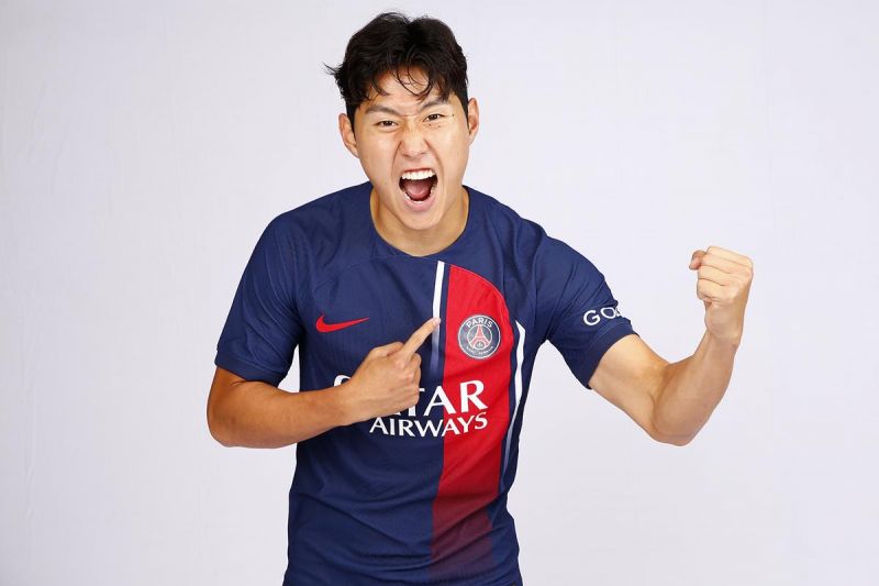 «ПСЖ» объявил о трансфере полузащитника сборной Южной Кореи