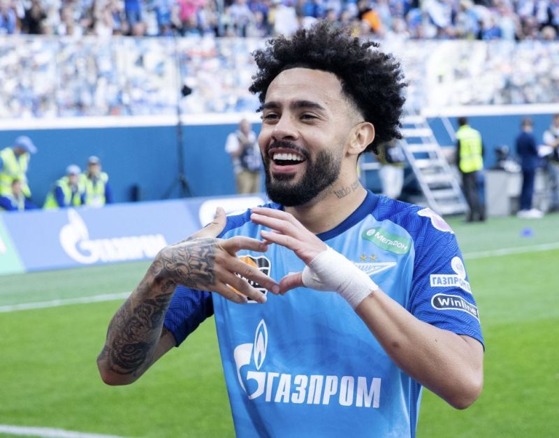 Зенит разгромил Урал в шестом туре чемпионата России по футболу